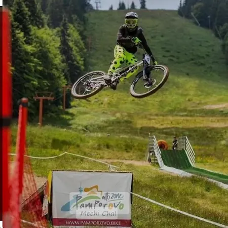 за гости 4а26 планинска магия Grand Monastery Appartement Pamporovo